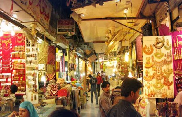 LHC allows markets to remain open during Ramazan