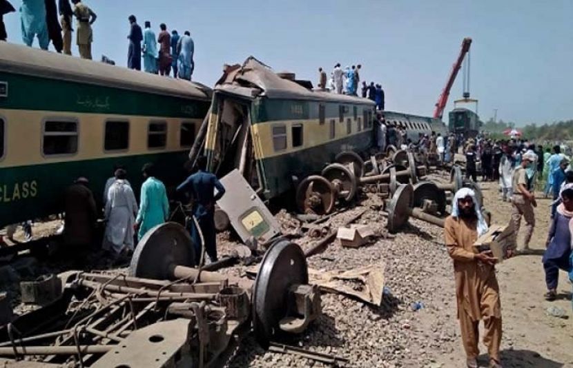 ڈہرکی ٹرین حادثہ کی ابتدائی رپورٹ سامنے آگیا 