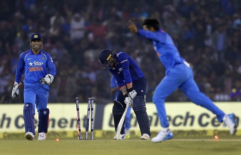 سنسنی خیز مقابلے کےبعد بھارت نے انگلینڈ کودوسرے ون ڈے میں شکست دے دی
