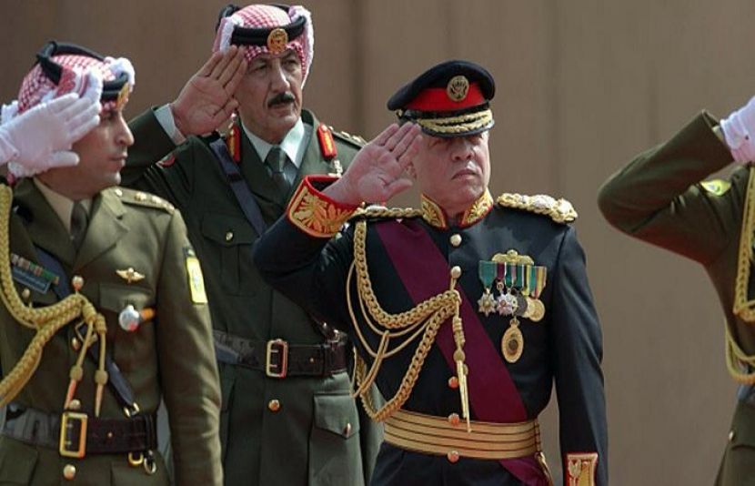 اردن کے شاہ عبداللہ نے پارلیمان تحلیل کرکے ہانی الملقی کو نگران وزیراعظم مقرر کردیا 