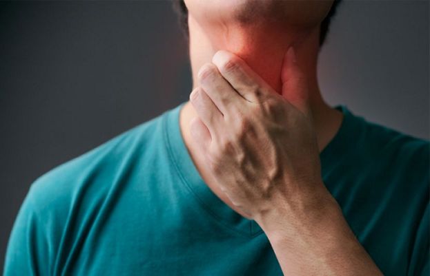 A sore throat can be very uncomfortable.