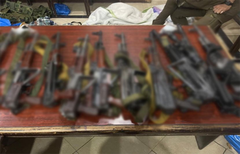 پنجاب پولیس نے پی ٹی آئی رہنما کے گھر سے بھاری اسلحہ برآمد کرلیا