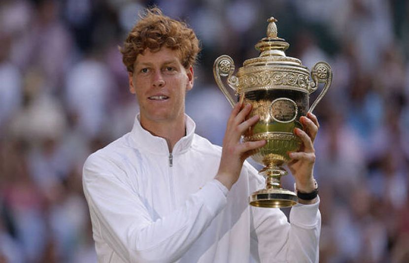 اٹلی کے ٹینس کھلاڑی یانک سنر