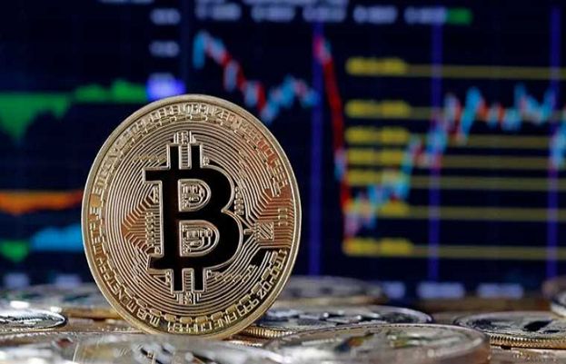 دنیا کی سب سے بڑی ڈیجیٹل کرنسی بٹ کوائن اکتوبر میں سات سال بعد پہلی بار منفی ریکارڈ کی زد میں آئی