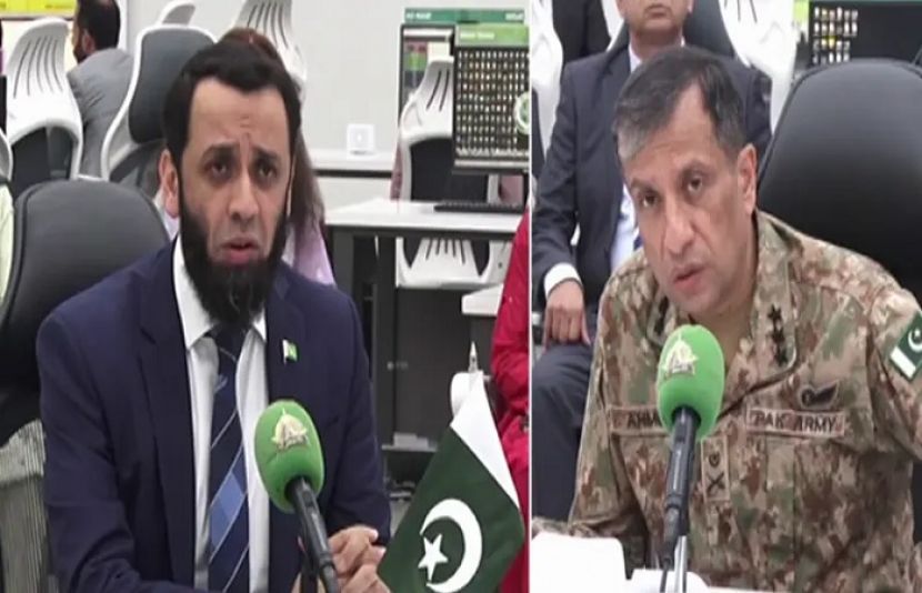 ڈی جی آئی ایس پی آر لیفٹننٹ جنرل احمد شریف چوہدری اور وفاقی وزیر اطلاعات عطا تارڑ