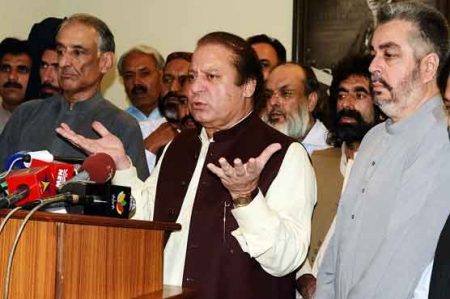 بلوچوں سے معافی مانگنے سے معاملہ حل نہیں ہوگا: نواز شریف