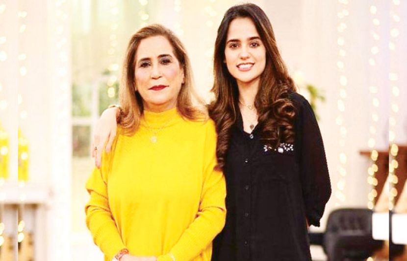 پروین اکبر نے بیٹی کی اداکاری کیخلاف ہونیکی وجہ بتا دی