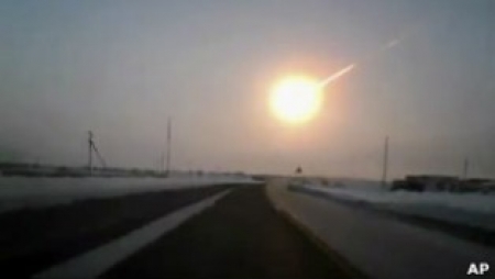 روسی شہابیے کی لہر کا زمین کے گرد چکر