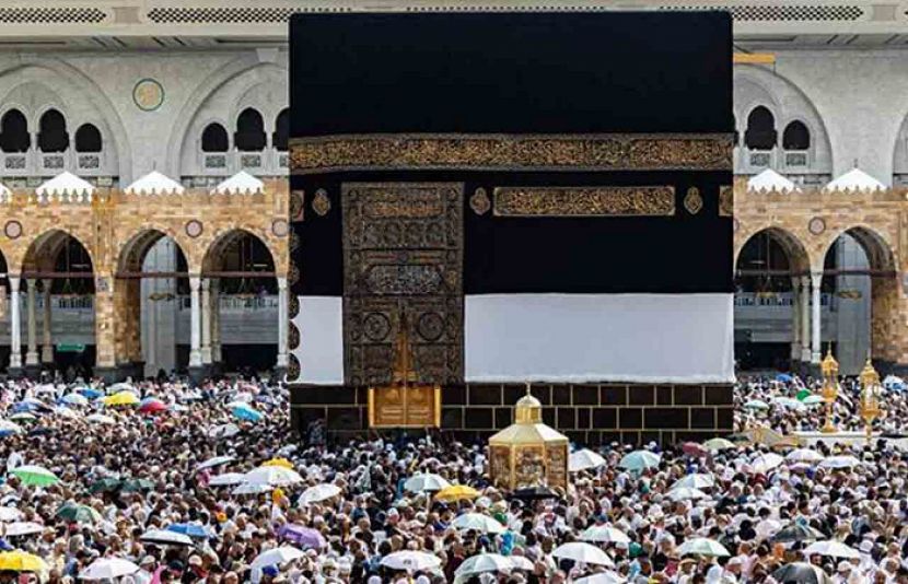 سرکاری حج اسکیم کے تحت محض 13 دنوں میں ایک لاکھ 14 ہزار سے زائد درخواستیں موصول ہو چکی ہیں۔