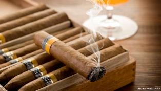 تمباکو مصنوعات کی تشہیر پر مکمل پابندی عائد کی جائے: ڈبلیو ایچ او