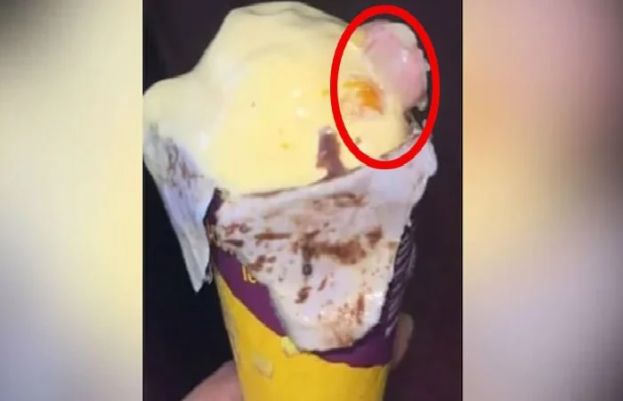 بھارت میں آن لائن منگوائی گئی آئس کریم کون سے انسانی انگلی ناخن سمیت نکل آئی