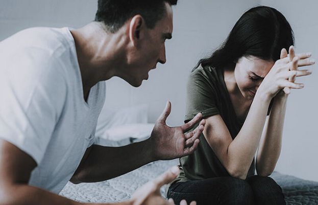 دوسری شادی کا ارادہ رکھنے والے شوہر کی کیا نشانی ہے؟