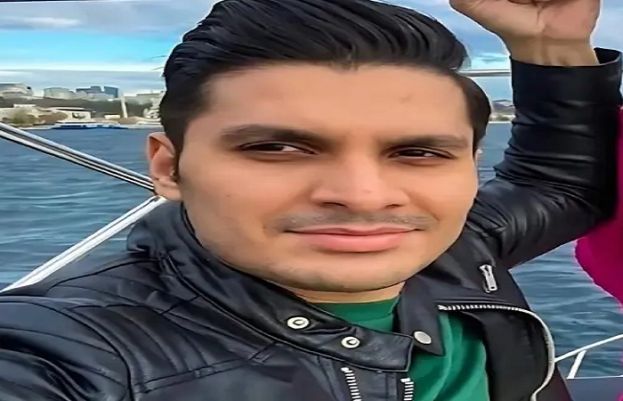 عائزہ خان کے بھائی احد خان