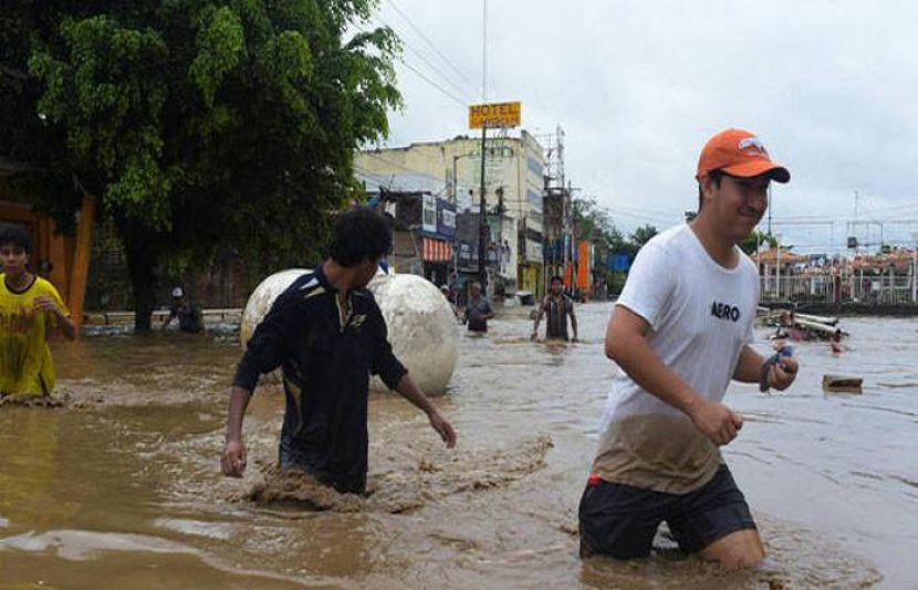 شمالی امریکی ملک میکسیکو میں شدید بارشوں اور سیلاب نے بڑے پیمانے پر تباہی مچادی