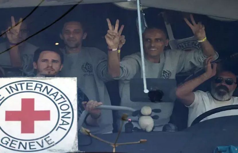 غزہ امن معاہدہ: 20 اسرائیلی یرغمالی رہا، 1700 فلسطینی واپس غزہ پہنچ گئے