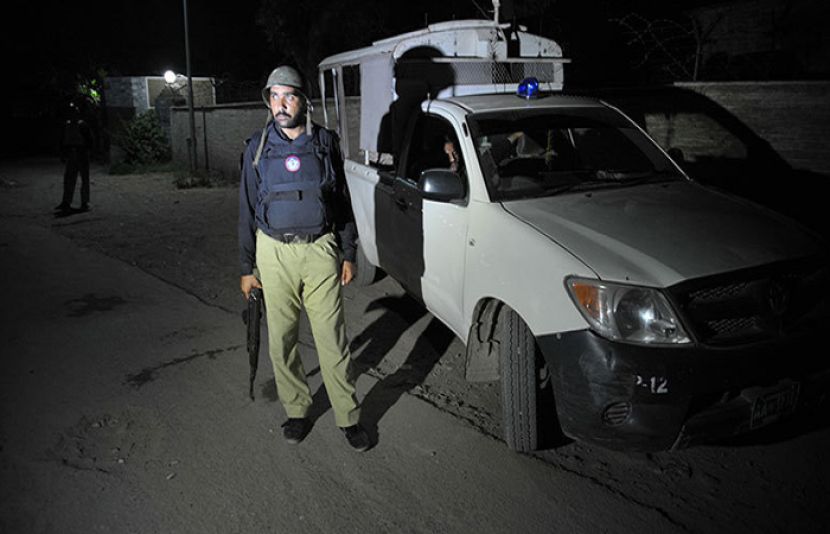 ڈیرہ اسماعیل خان میں پولیس ٹریننگ اسکول پر دہشت گردوں نے حملہ کیا