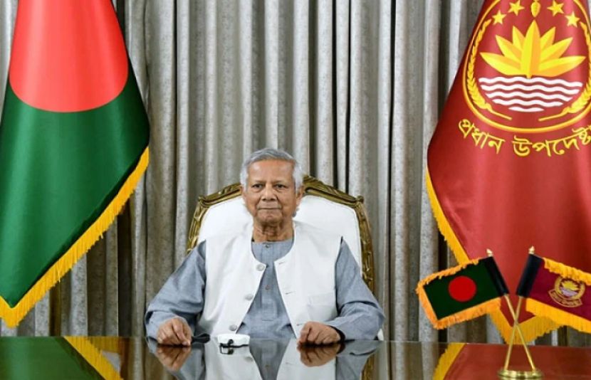 بنگلادیش کی عبوری حکومت کے سربراہ محمد یونس قوم سے خطاب کرتے ہوئے