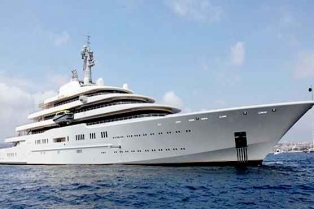 تیز رفتار لگژری کشتی سمندر میں