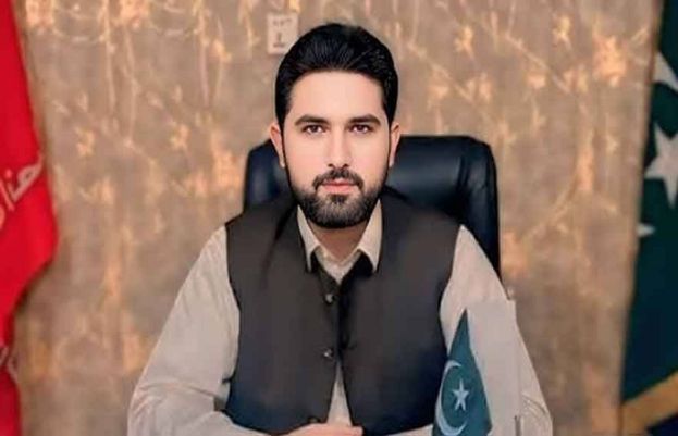 خیبرپختونخوا میں نئے وزیراعلیٰ کے حلف اٹھانے کے بعد اب تک کابینہ تشکیل نہ ہونے کے سبب اہم پالیسی فیصلے رک گئے ہیں