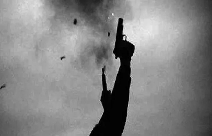 کراچی کے مختلف علاقوں میں ہوائی فائرنگ کے مختلف واقعات میں بچوں سمیت متعدد افراد زخمی ہوگئے۔