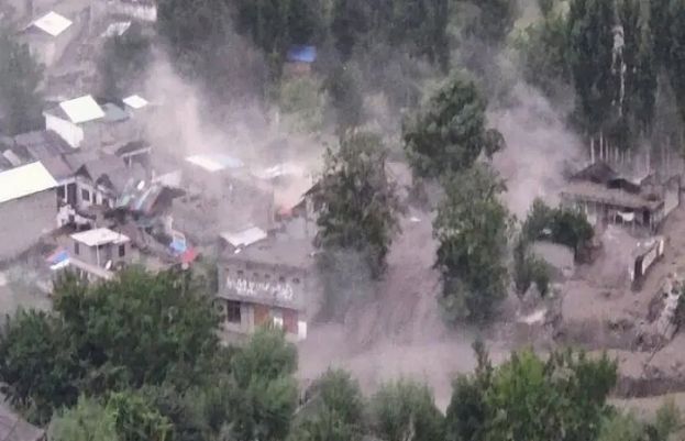 گلگت بلتستان کےوادی داریل میں شدید بارش کے بعد سیلاب، 20 گھر تباہ