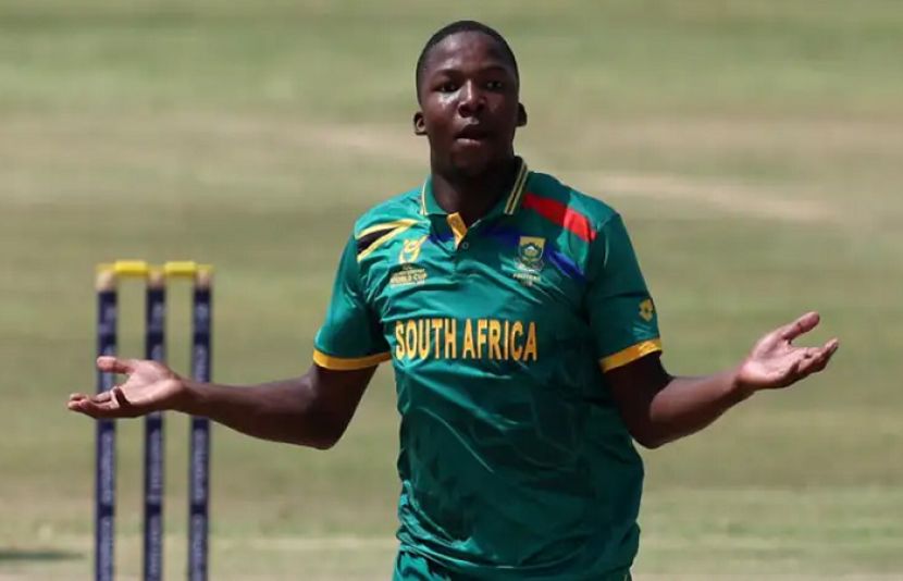 جنوبی افریقہ کے فاسٹ بولر کوئنا مپاکا ہیمسٹرنگ انجری کے باعث پاکستان کیخلاف سیریز سے باہر
