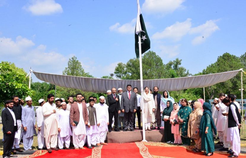 اسلامک ریسرچ انسٹیٹیوٹ میں “ابھرتے ہوئے پاکستان میں نوجوانوں کا کردار بطور عالمی رہنما” کے موضوع پر سیمینار منعقد ہوا۔
