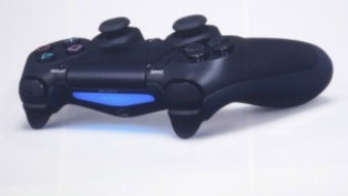 پی ایس 4 کے ڈیزائن کو اب تک خفیہ رکھا گیا تھا