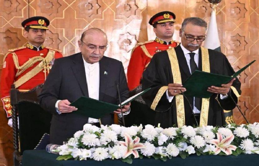 صدر مملکت آصف علی زرداری نے جسٹس سرفراز ڈوگر کو اسلام آباد ہائیکورٹ کا سینیئر ترین جج ڈیکلیئر کر دیا