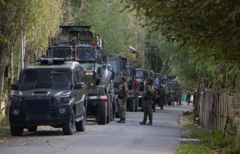 مقبوضہ جموں و کشمیر: پولیس کی کشمیریوں کے خلاف کارروائیوں میں تیزی