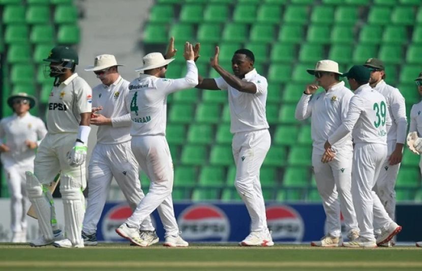 پہلا ٹیسٹ: پاکستان 167رنز پر ڈھیر، جنوبی افریقہ کو 277 رنز کا ہدف