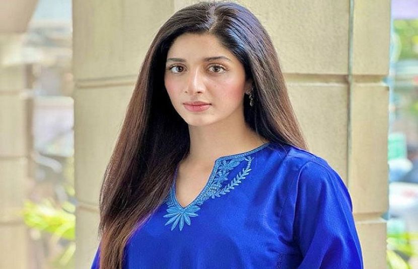 پاکستانی اداکارہ کا کرسمس کی مبارکباد دینے پر تنقید کرنیوالوں کو کرارا جواب