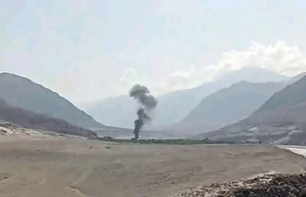 گلگت بلتستان حکومت کا ہیلی کاپٹر چلاس تھور کے مقام پر گر کر تباہ ہو گیا