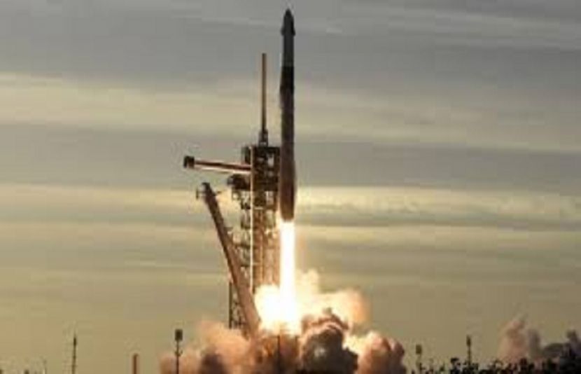 اسپیس ایکس نے خلا میں 300 انٹرنیٹ سیٹلائٹس تعینات کر کے عالمی کنیکٹیویٹی کو نئی بلندیوں تک پہنچا دیا