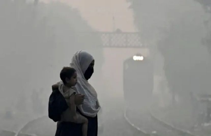 پنجاب میں اسموگ اور فضائی آلودگی پر قابو پانے کے لیے جامع حکمت عملی تیار کر لی گئی ہے