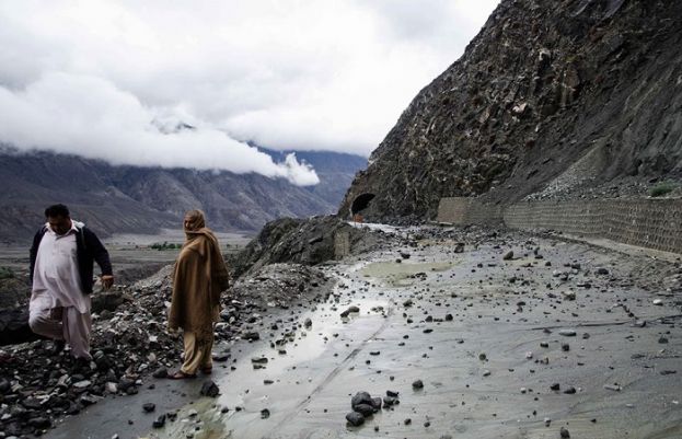 اسکردو: گلیشیر کے پگھلاو میں اضافہ اور بارشوں کے باعث لینڈ سلائیڈنگ سے کھرمنگ اور شگر سمیت مختلف علاقوں میں تباہی