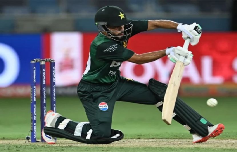 ایشیا کپ کے چوتھے میچ میں پاکستان عمان کو جیت کے لیے 161 رنز کا ہدف دے دیا۔