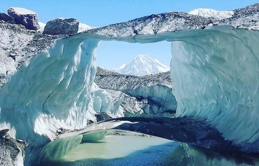 گلیشیئر بیٹھنے سے بچے سمیت 3 سیاح جاں بحق