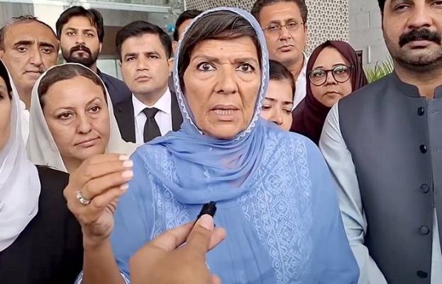 راولپنڈی کی انسدادِ دہشت گردی عدالت نے علیمہ خان کی مسلسل عدم پیشی پر ایک بار پھر ناقابلِ ضمانت وارنٹ گرفتاری جاری کر دیے