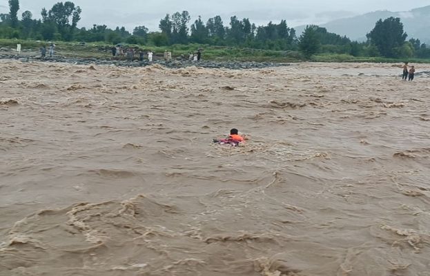 خیبر پختونخوا کے سیلاب سے متاثرہ علاقوں سمیت ملک بھر میں مزید بارشوں کی پیش گوئی کردی گئی
