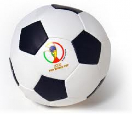 فٹ بال ورلڈ کپ انگلینڈ اور پولینڈ کے درمیان میچ ایک،ایک گول سے برابر