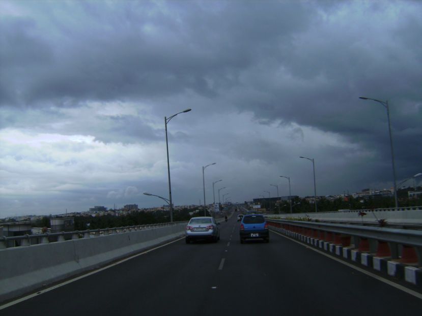 مطلع ابرآلود