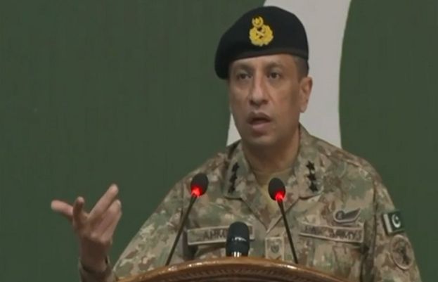 ڈی جی آئی ایس پی آر لیفٹیننٹ جنرل احمد شریف چوہدری