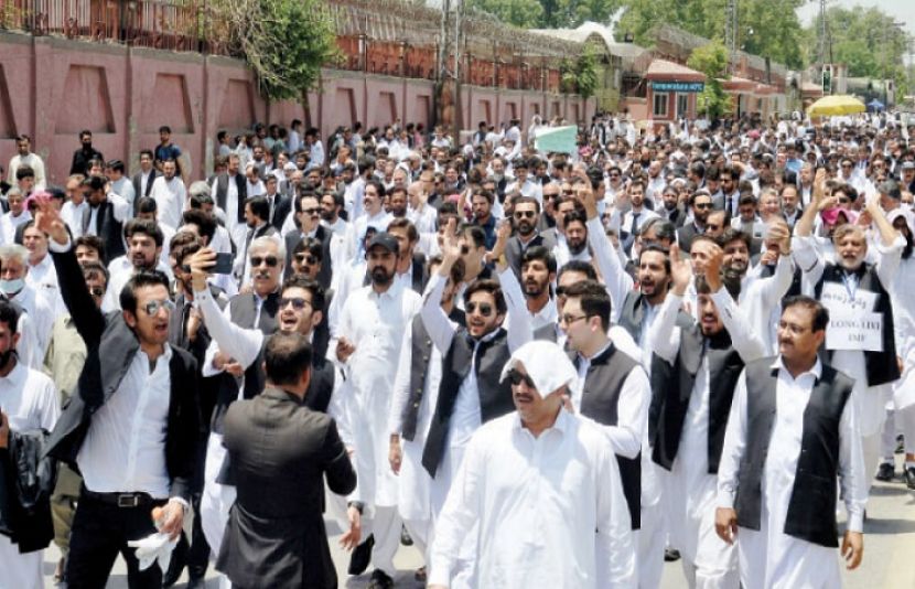 خیبرپختونخوا بار کونسل کا احتجاج