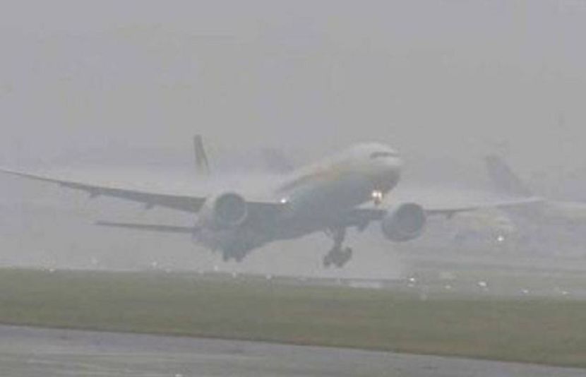 شدید دھند کے باعث فلائٹ شیڈول متاثر، 19 پروازیں منسوخ