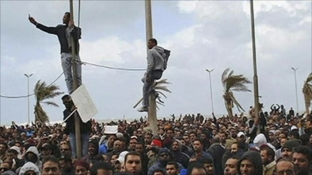 لیبیا : بنی ولید میں خونریز تشدد روکنے کے لیے پارلیمان کا گھیراؤ