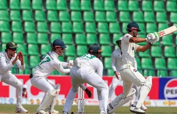 راولپنڈی ٹیسٹ: پاکستان کی 167 رنز پر تیسری وکٹ گرگئی