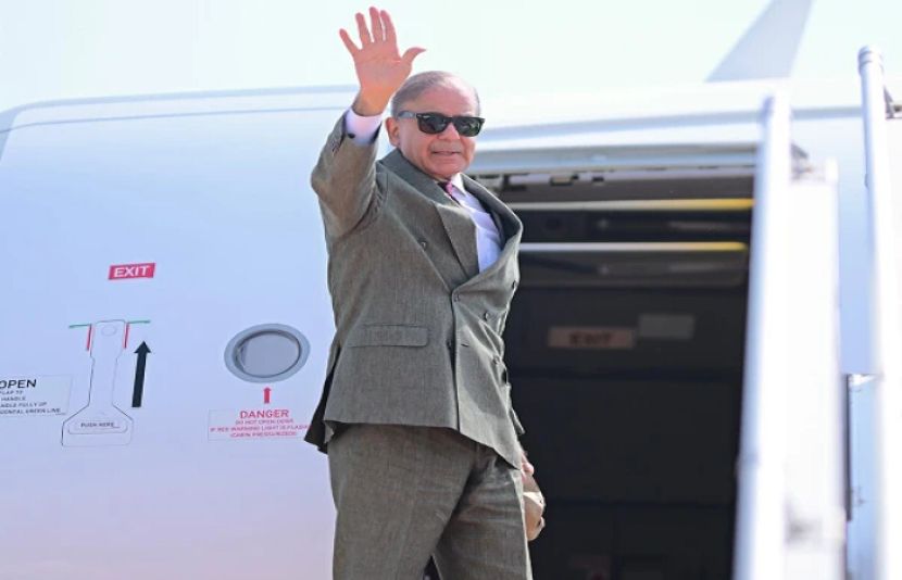 وزیراعظم محمد شہباز شریف نے ملائیشیاء کا سرکاری دورہ مکمل کرکے پاکستان کے لیے روانہ ہو گئے