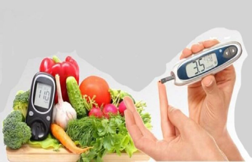 صحت مند رہنے کے مختلف طریقے سالوں سے بتائے جا چکے ہیں، اور آج ہم آپ کو ”10-10-10 قاعدہ“ کے بارے میں بتانے جا رہے ہیں، جو کہا جاتا ہے کہ خون میں شکر کی سطح کو بہتر بنانے میں مدد دیتا ہے۔ تو یہ ”10-10-10 قاعدہ“ آخرکار کیا ہے؟