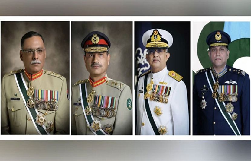 چیئرمین جوائنٹ چیفس اور سروسز چیفس کی جانب سے قوم کو عیدالفطر کی مبارکباد پیش کی گئی۔